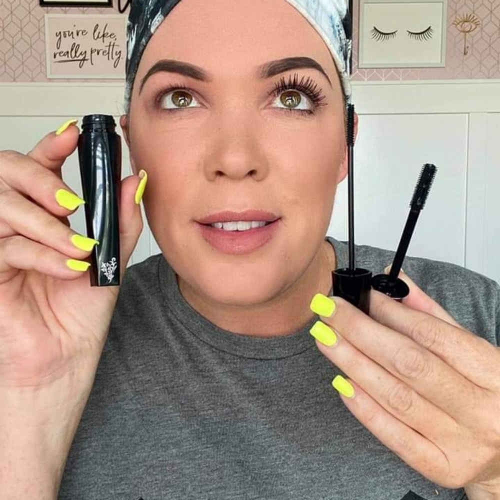 Twisted Mascara